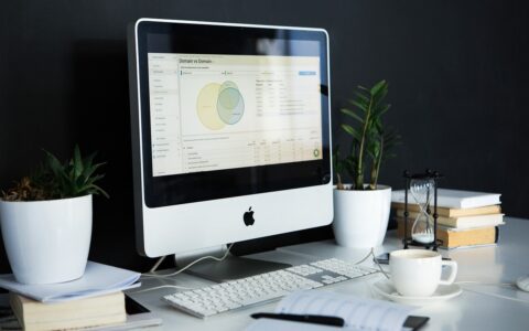 如何将Keynote课件与在线教学平台结合起来？这对使用苹果电脑的老师很重要