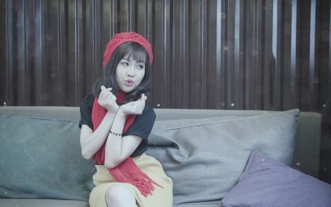 小红书：在调整推广策略时，如何平衡创新和保持品牌一致性？（新人避坑）