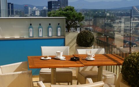 SWOT模型，在知识付费方面的应用场景分析？（实战案例）