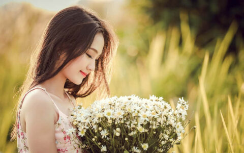 如何给自己的教学视频，添加一段吸引人的开场白？这对第一次看你课程的学员非常重要