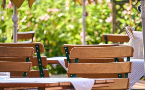 kimi：提问的基本语法是什么？怎么才能得到最精准的答案呢？技巧是什么？