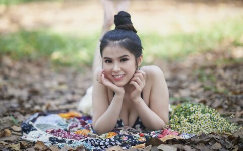 如何精确的定义“表达力”的概念？它包含哪些方面？应该如何系统的学习它？