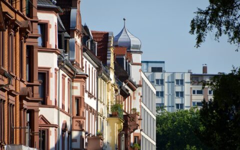 知识付费老师，如何通过拍短视频，来提升知名度，获取更多关注，树立个人IP