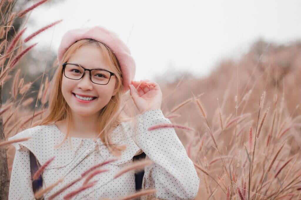 别再拍脑袋定价了!知识付费老师年入50万的3个定价秘密,第2个太狠了