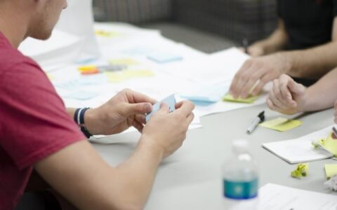 最近很火的文旅赛道怎么样？如何与知识付费进行对接，或者如何将知识付费与它进行整合呢？