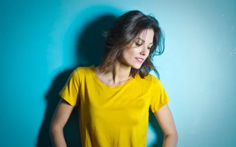 针对 30 到 40 岁职场女性的关于如何将职业技能制作成课程变现的教案