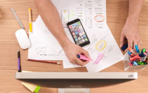 想知道适用于财经类课程的《直播卖课成交话术的逐字稿》是什么样的吗？