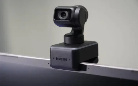 专业的AI智能电脑摄像头，真的是知识博主的刚需吗？特别是支持4K的，自动模糊和自动绿幕功能的吗，包括自动跟踪，手势，真的实用吗？