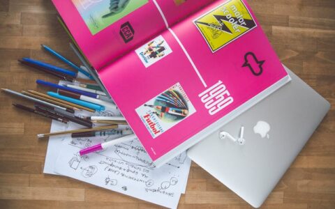 每个老师都知道“双大纲”：同一大纲必须要有二个版本：给老师看的，给学生看的，究竟应该如何操作呢？