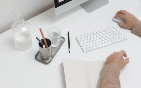 可灵AI在自媒体创作中的优势体现在哪些方面？