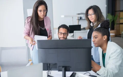 九宫格模型的原理、本质，操作指南，详细步骤，适合范围，用它来做知识付费和自媒体行业选题，应该如何操作