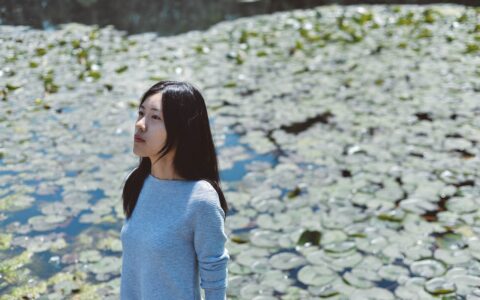 遍地撒网不如专注某个领域：如何保持个人品牌的独特性和稳定性？