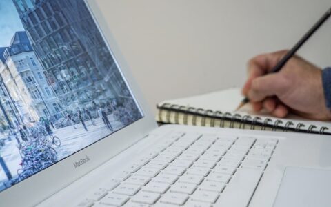 再谈课程结构化的重要性：如何使用金字塔原理来设计培训课程的大纲？