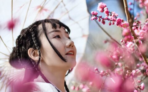 豆包的“帮我写作”是什么？有哪些特色功能，每个功能的详细使用方法是什么？使用场景是什么？实例演示