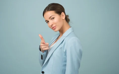 好的课程，仅靠大纲就可以卖掉：推荐一套完整版的《视频剪辑从入门到精通》的课程大纲，非常棒