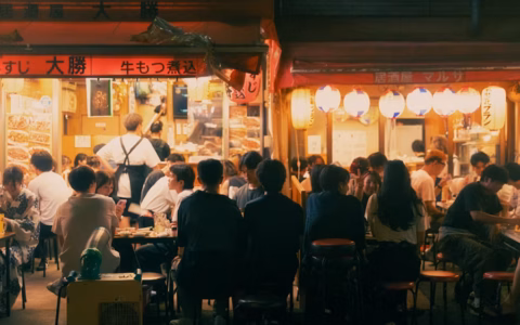 爆款复用模型在不同平台（抖音/小红书/B站）的具体应用有哪些关键区别？